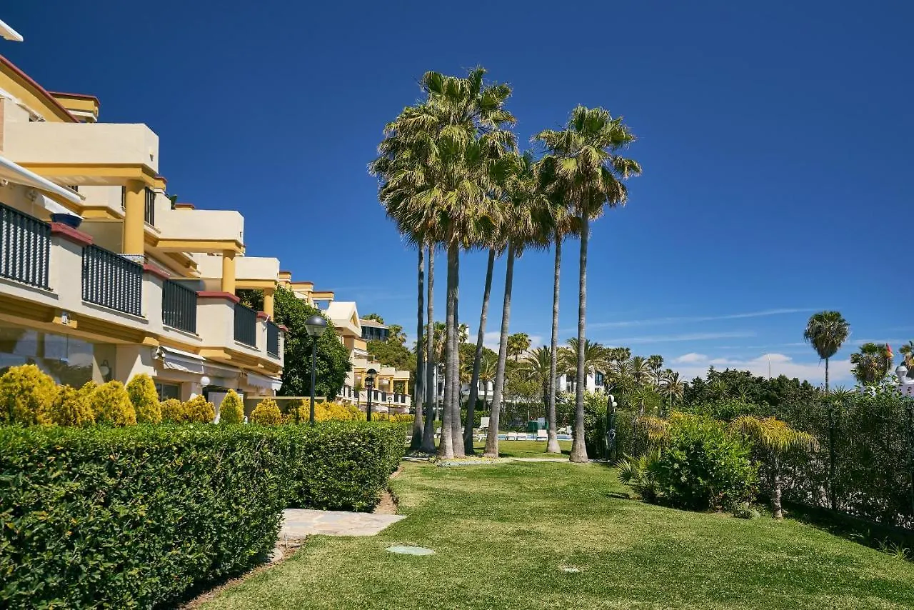 Honeymoon Corner Suite, Sun-All-Day Terrace On The Best Beach Of Marbella Apartment