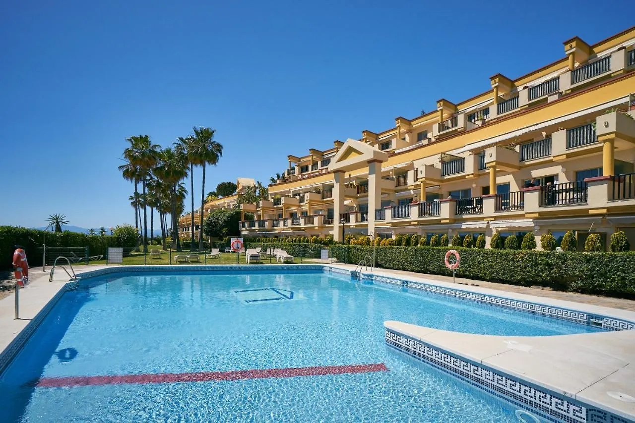 Apartment Honeymoon Corner Suite, Sun-All-Day Terrace On The Best Beach Of Marbella Spain