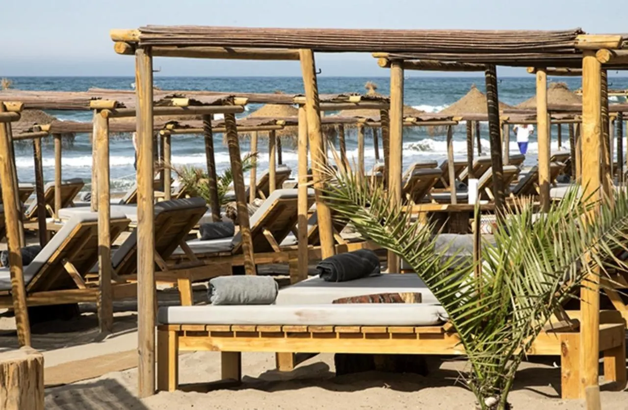 Apartment Honeymoon Corner Suite, Sun-All-Day Terrace On The Best Beach Of Marbella